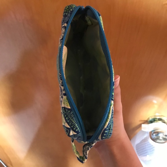 vera bradley small makeup bag - Picture 2 of 2